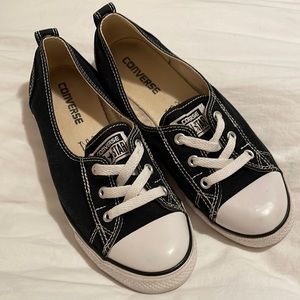 Black Converse sneakers size 8.